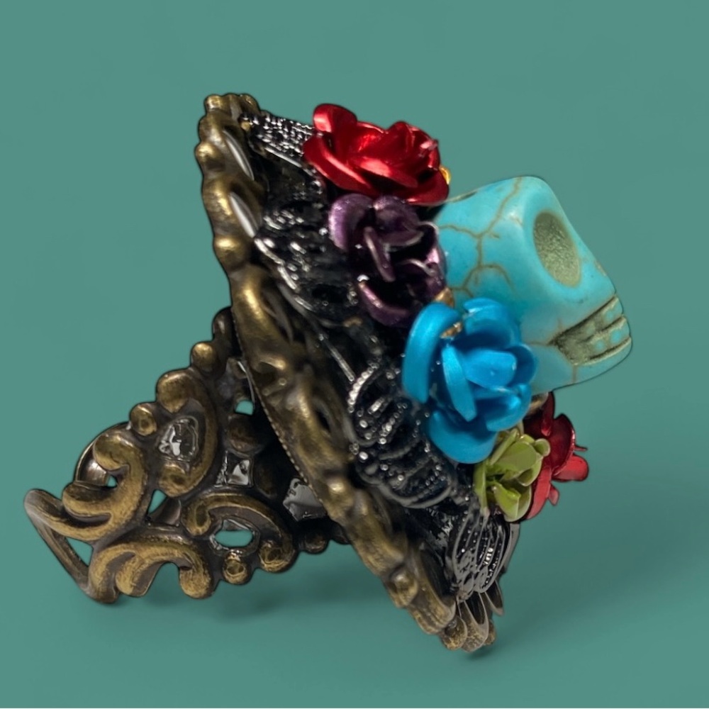 Vintage Ollipop USA Signed Dia de Los Muertos Filigree Brass Ring - Picture 5 of 10